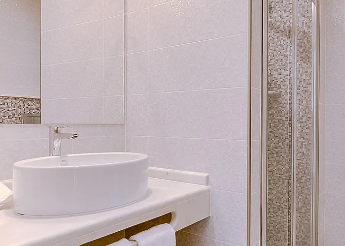 Sol & Ria Apartman *